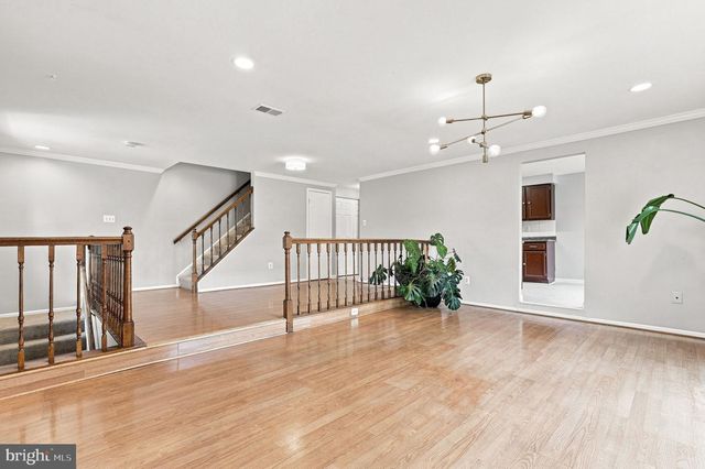 14621 MONMOUTH DR, Burtonsville, MD 20866