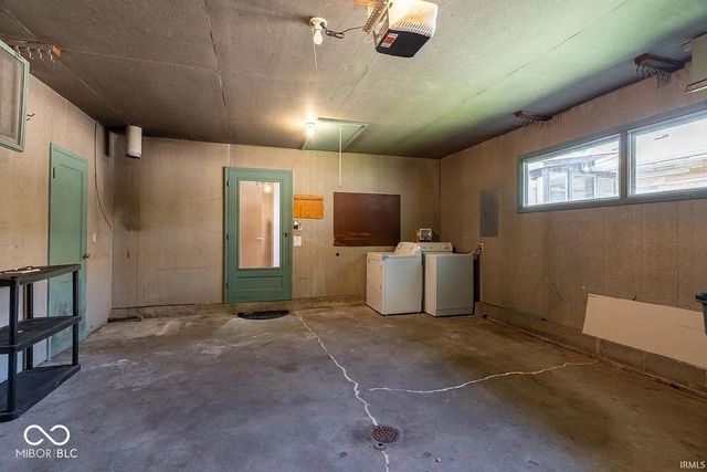 1837 Summit Drive, West Lafayette, IN 47906