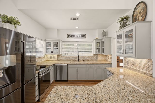 355 County Road 4225, Bonham, TX 75418