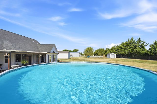 355 County Road 4225, Bonham, TX 75418