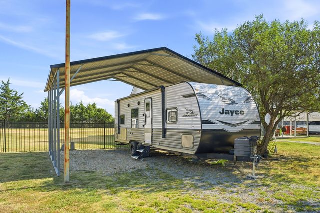 355 County Road 4225, Bonham, TX 75418