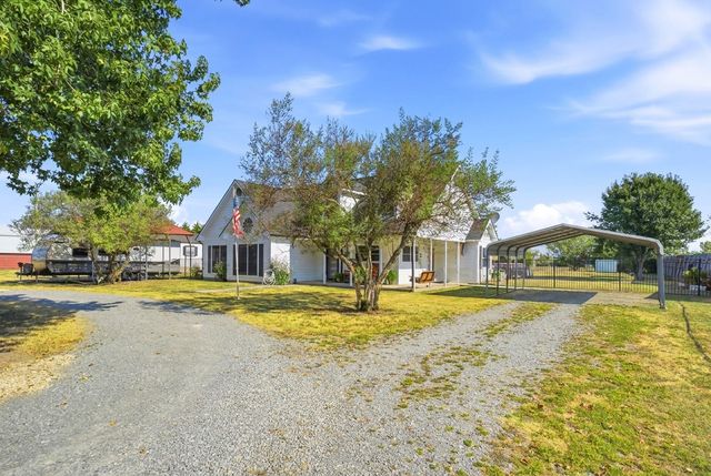 355 County Road 4225, Bonham, TX 75418