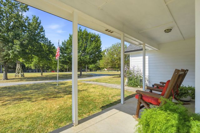 355 County Road 4225, Bonham, TX 75418