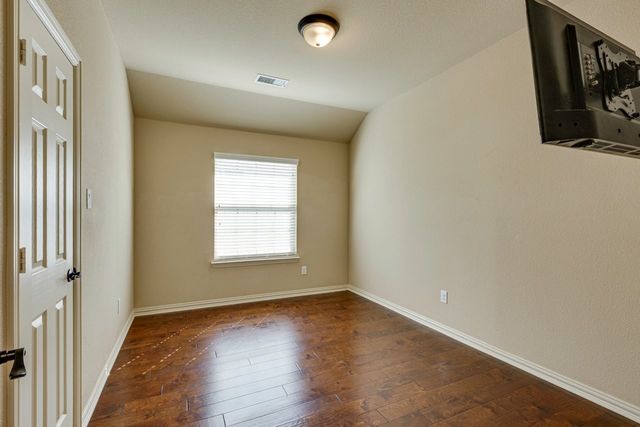 1522 Blue Jay Road, Garland, TX 75043