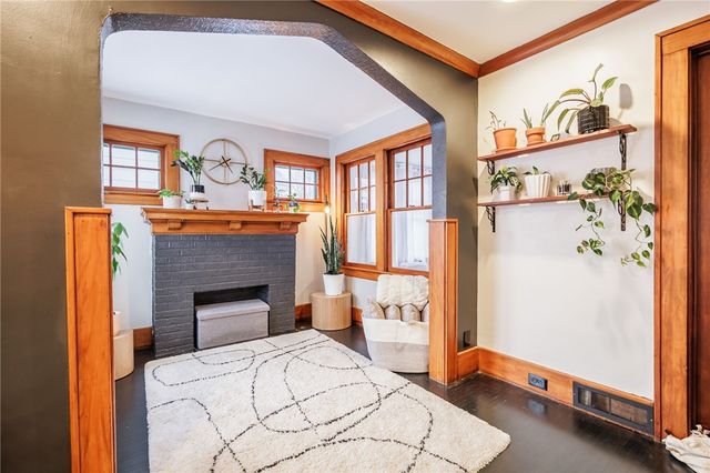 20 Florida Ave, Greece, NY 14616