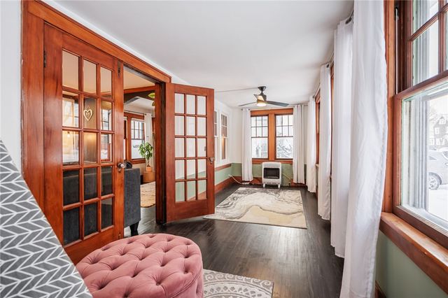 20 Florida Ave, Greece, NY 14616