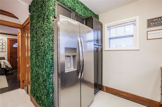 20 Florida Ave, Greece, NY 14616