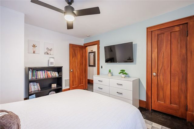 20 Florida Ave, Greece, NY 14616