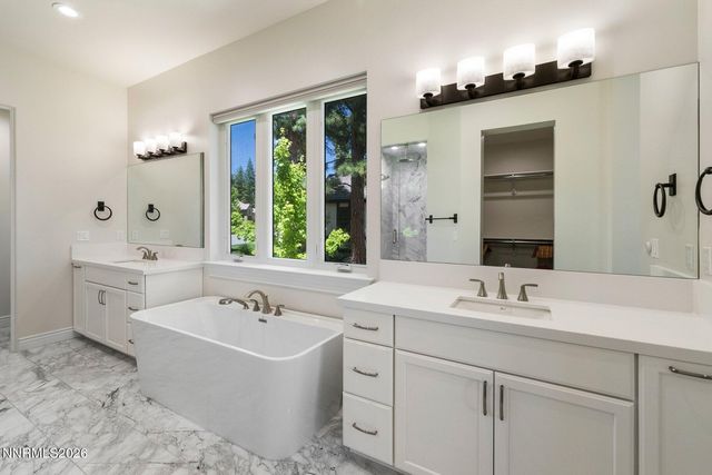 20600 Chanson Way, Reno, NV 89511