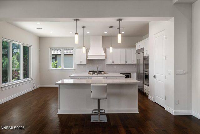 20600 Chanson Way, Reno, NV 89511