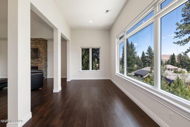 20600 Chanson Way, Reno, NV 89511
