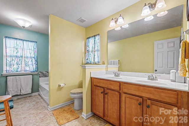 3316 Streamside Drive, Davidson, NC 28036