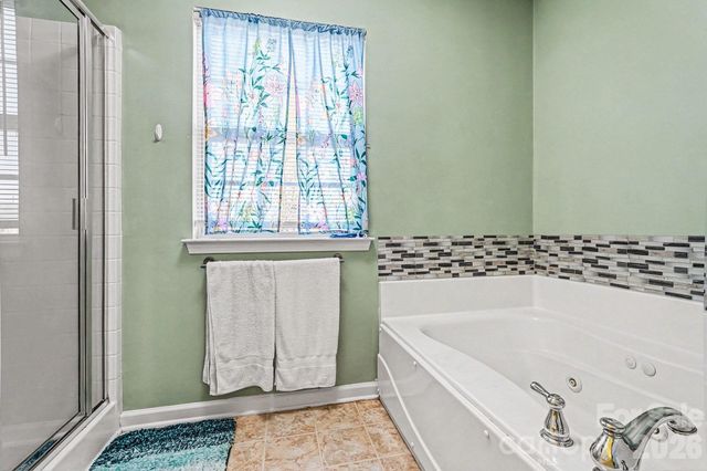 3316 Streamside Drive, Davidson, NC 28036