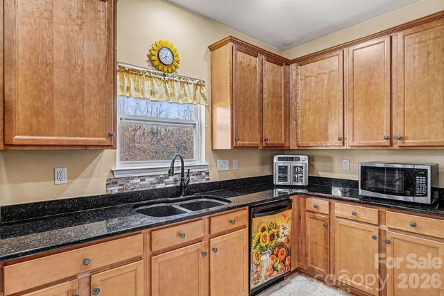 3316 Streamside Drive, Davidson, NC 28036