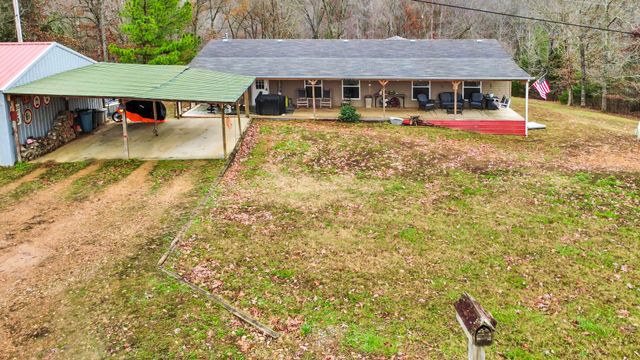 124 Old Lafayette Rd, Big Rock, TN 37023