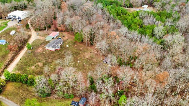 124 Old Lafayette Rd, Big Rock, TN 37023