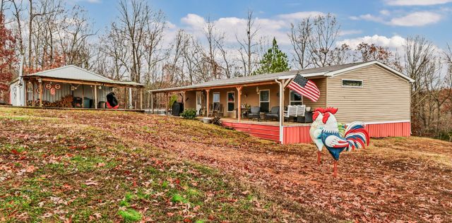 124 Old Lafayette Rd, Big Rock, TN 37023