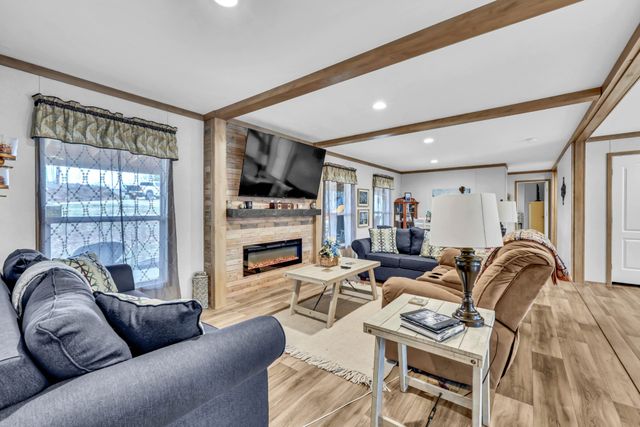 124 Old Lafayette Rd, Big Rock, TN 37023