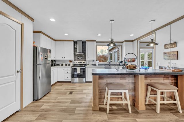 124 Old Lafayette Rd, Big Rock, TN 37023