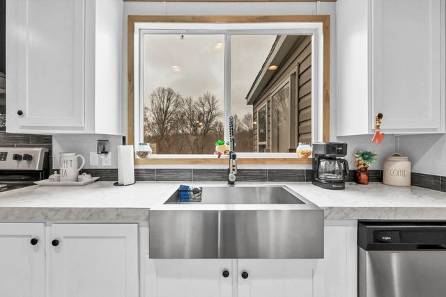 124 Old Lafayette Rd, Big Rock, TN 37023