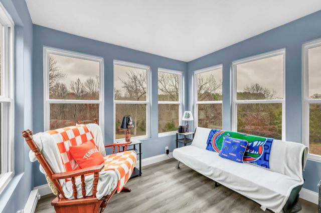 124 Old Lafayette Rd, Big Rock, TN 37023