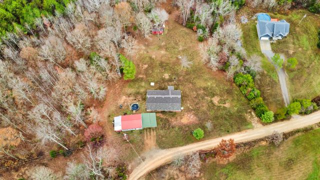 124 Old Lafayette Rd, Big Rock, TN 37023