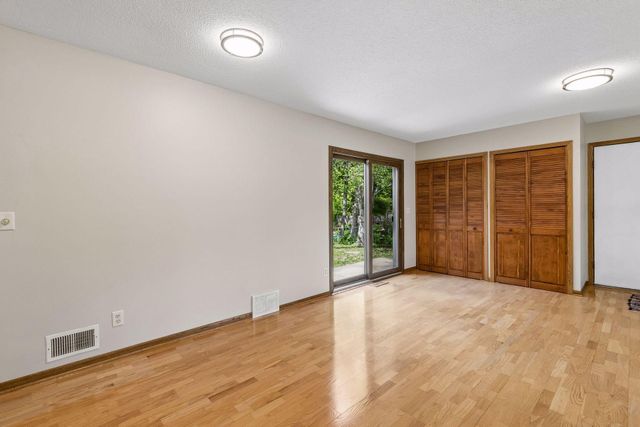 13720 Oakland Drive, Burnsville, MN 55337
