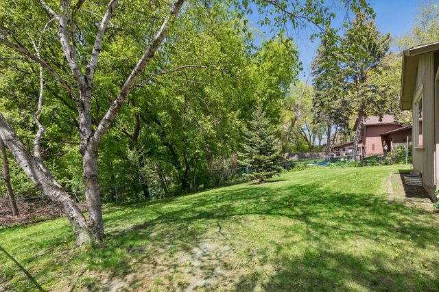 13720 Oakland Drive, Burnsville, MN 55337