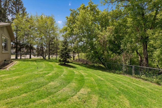 13720 Oakland Drive, Burnsville, MN 55337