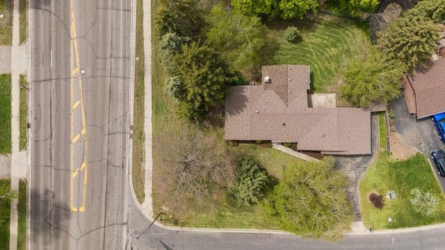 13720 Oakland Drive, Burnsville, MN 55337