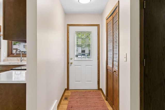 13720 Oakland Drive, Burnsville, MN 55337