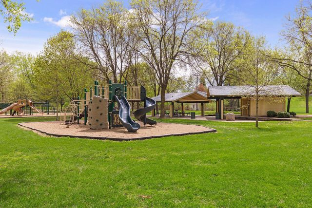 13720 Oakland Drive, Burnsville, MN 55337