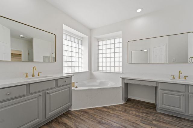 3206 Shadywind Drive, Houston, TX 77082