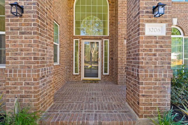 3206 Shadywind Drive, Houston, TX 77082