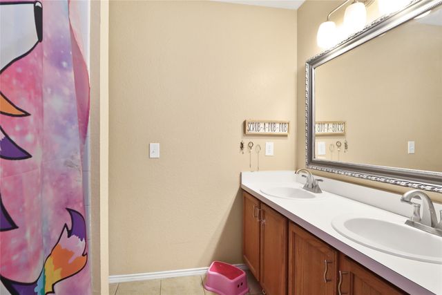 8436 Minturn Drive, Fort Worth, TX 76131