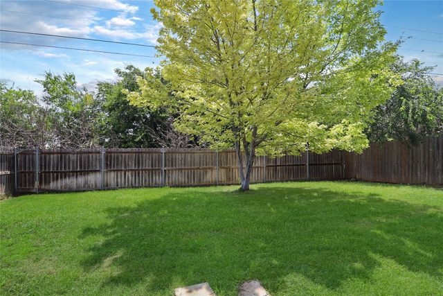8436 Minturn Drive, Fort Worth, TX 76131