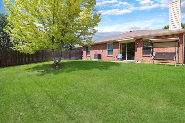 8436 Minturn Drive, Fort Worth, TX 76131