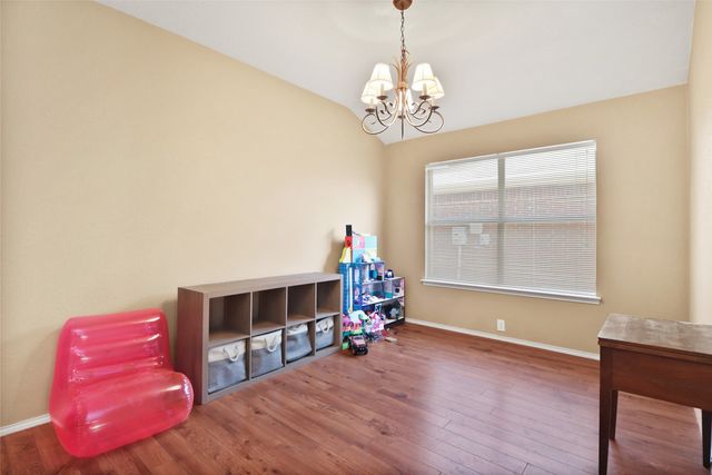 8436 Minturn Drive, Fort Worth, TX 76131