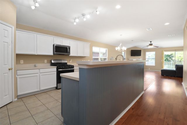 8436 Minturn Drive, Fort Worth, TX 76131