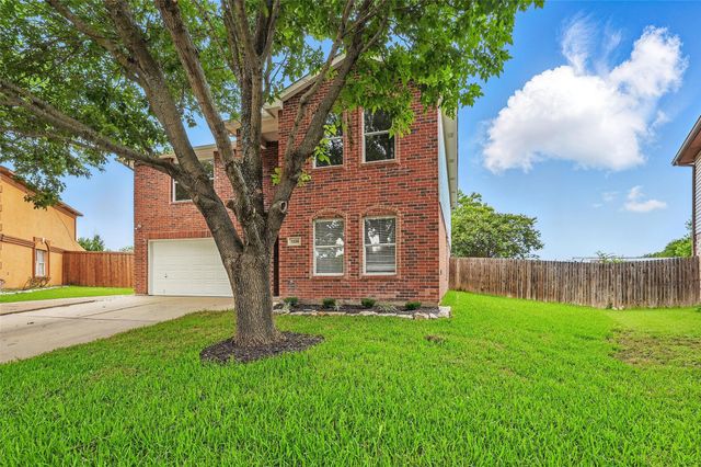1126 Mazourka Drive, Arlington, TX 76001