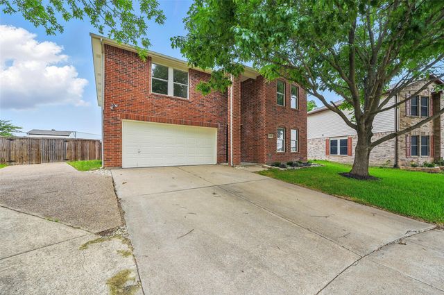 1126 Mazourka Drive, Arlington, TX 76001