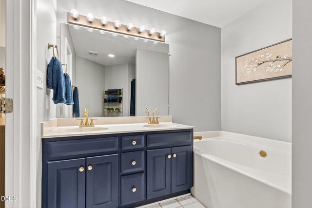 802 N Lincoln Street, Benson, NC 27504