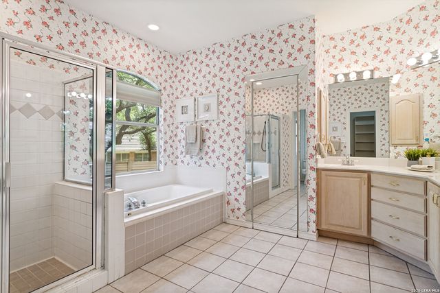 12 WESTELM GDNS, San Antonio, TX 78230