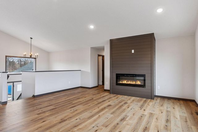 2699 128th Avenue NW, Coon Rapids, MN 55448