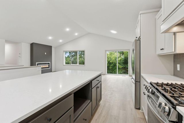 2699 128th Avenue NW, Coon Rapids, MN 55448