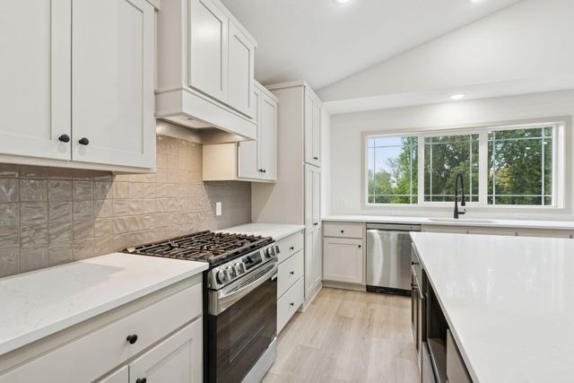 2699 128th Avenue NW, Coon Rapids, MN 55448