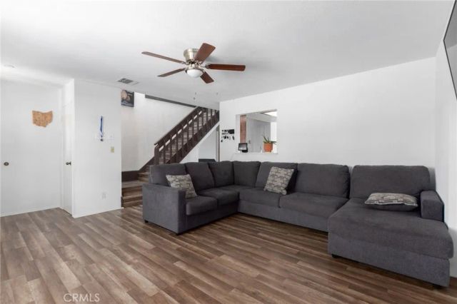 8878 Sabina, Hesperia, CA 92345