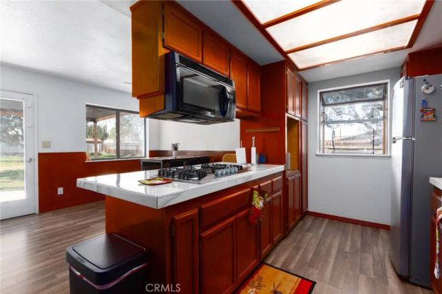 8878 Sabina, Hesperia, CA 92345