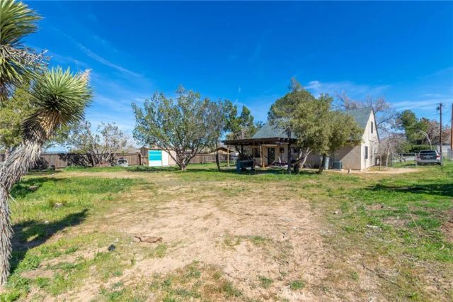 8878 Sabina, Hesperia, CA 92345