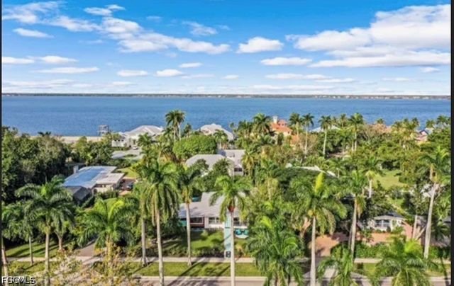 2710 McGregor BLVD, Fort Myers, FL 33901